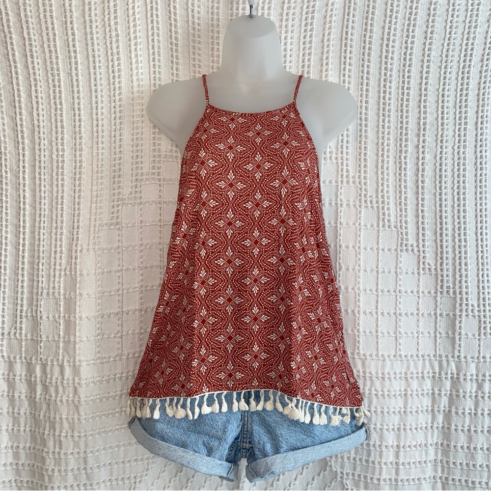Francesca's Collections Red and Ivory Patterned Tank Top with Tassel Hem